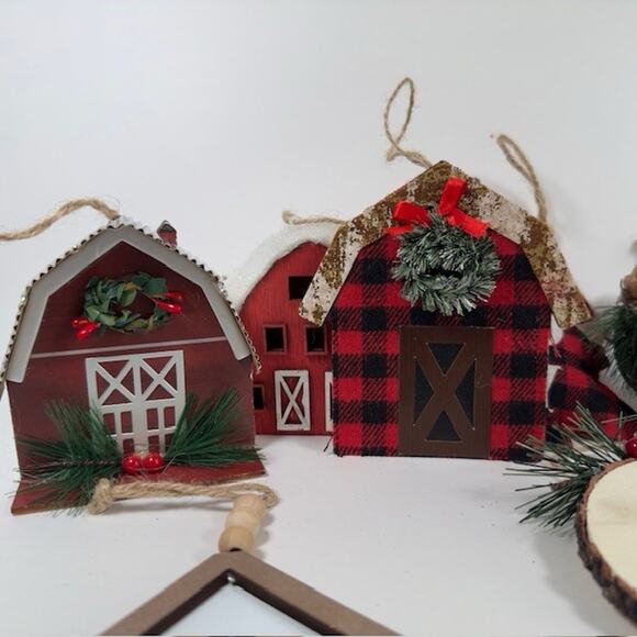 Christmas Plaid Ornaments Lot/Bundle Barns-Reindeer-Trees-Wreath-Holiday - Picture 6 of 16